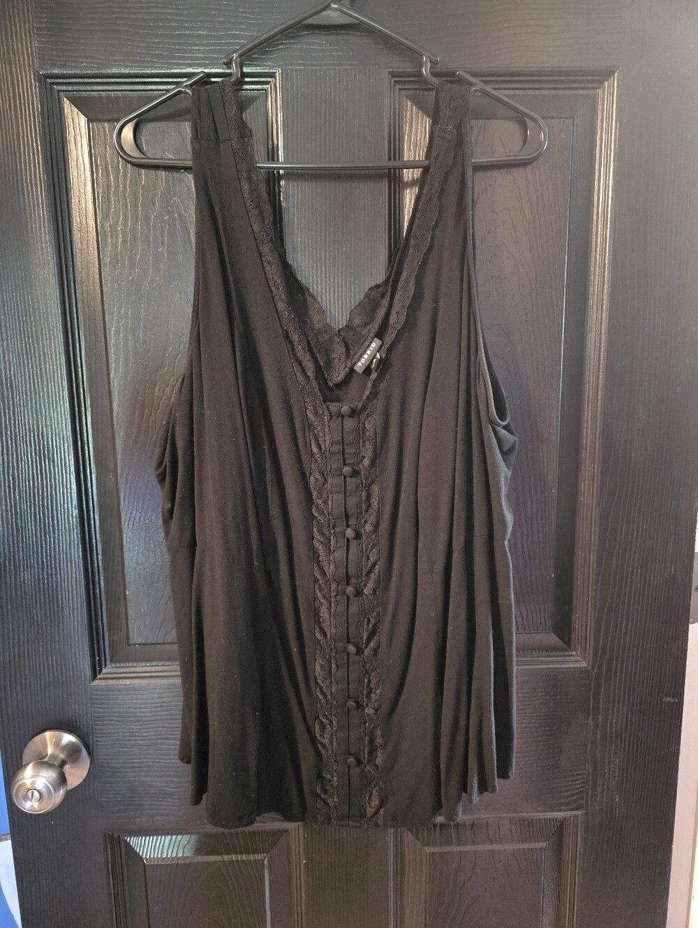Torrid Lace And Button Detail Cami